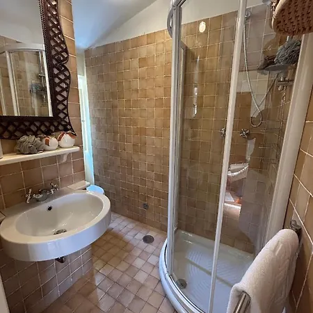 Apartment Elegante Vista Mare-centralissima-wi Fi Con Camino