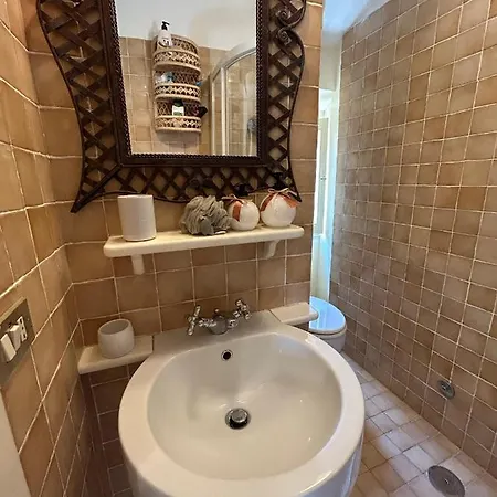 Elegante Vista Mare-centralissima-wi Fi Con Camino Apartment Terracina